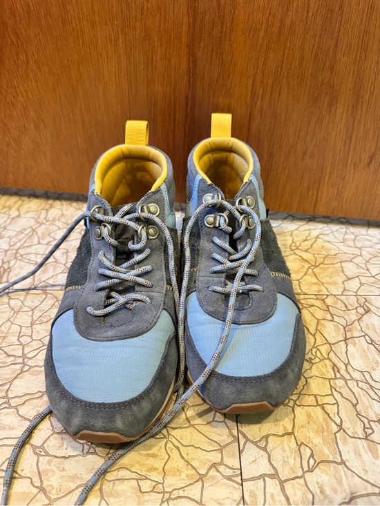 Shoes - Teva sneakers